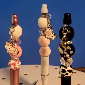 Hand Crafted Beaded Cow Charm Pen Main Color Black with attached Cow Charm NEW